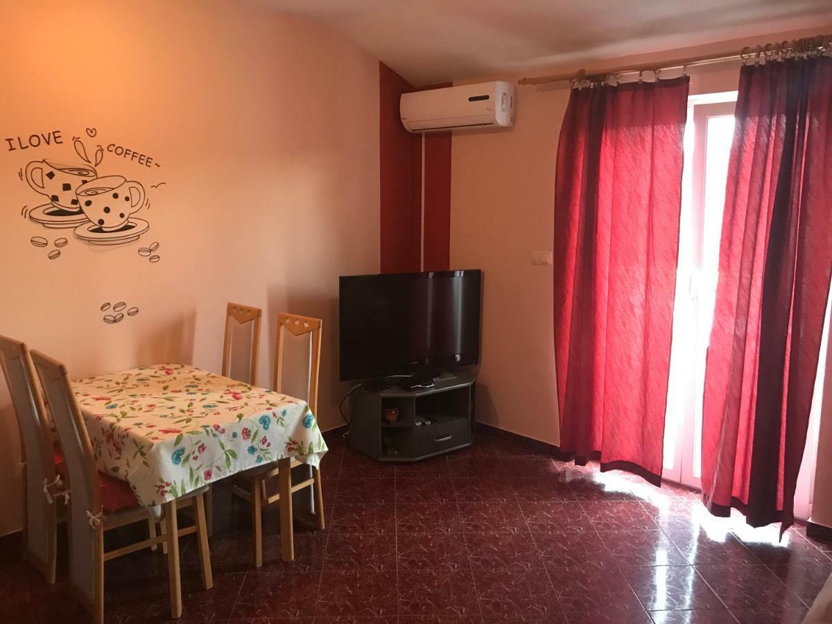 Apartmani Paulina Lopar Exteriér fotografie